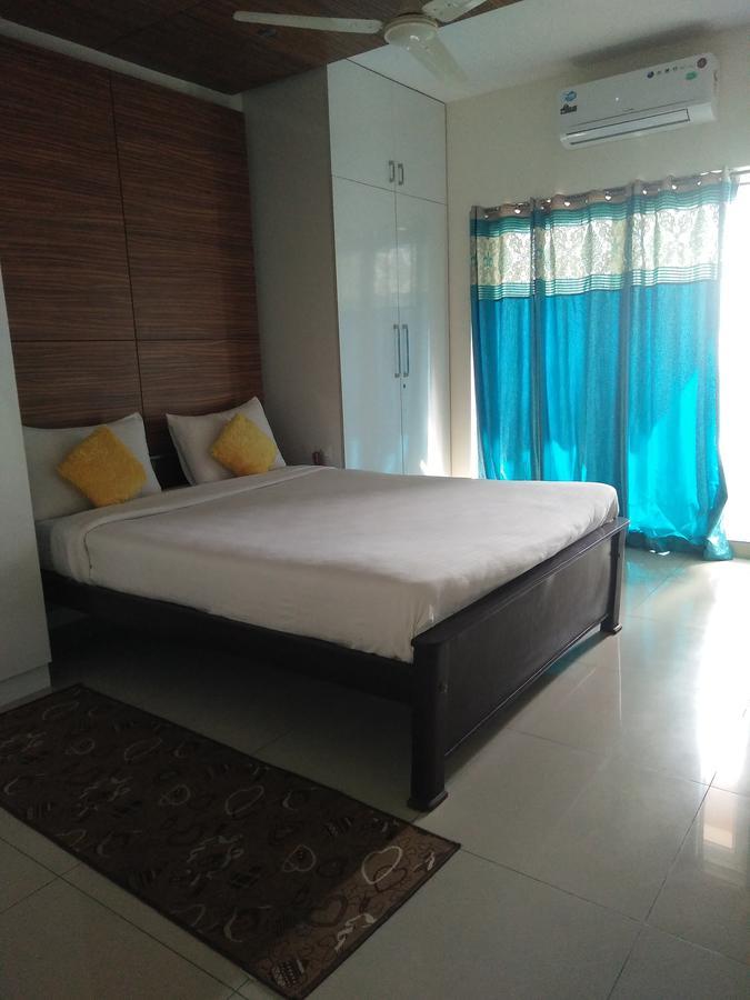 Deeya Suites Private Limited Бангалор Экстерьер фото