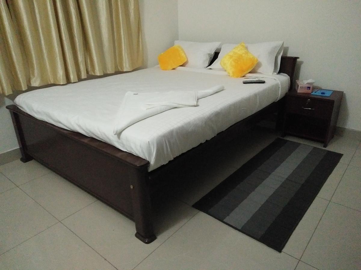 Deeya Suites Private Limited Бангалор Экстерьер фото